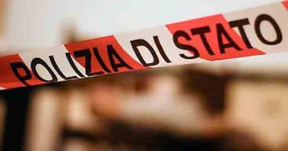 Uomo senza vita in casa: scatta l'indagine dopo i sospetti -