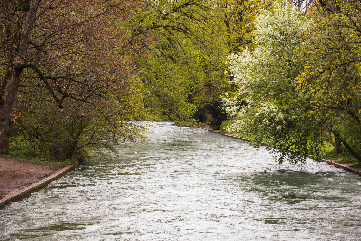 Quando il fiume diventa un testimone del passato, il Magazzolo e la storia che scorre tra le sue acque - Immagine di fantasia: freepik