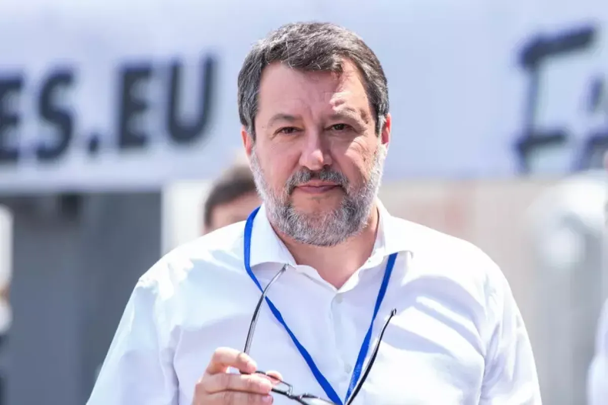 Open Arms: Matteo Salvini "sfida" i giudici che lo assolvono -