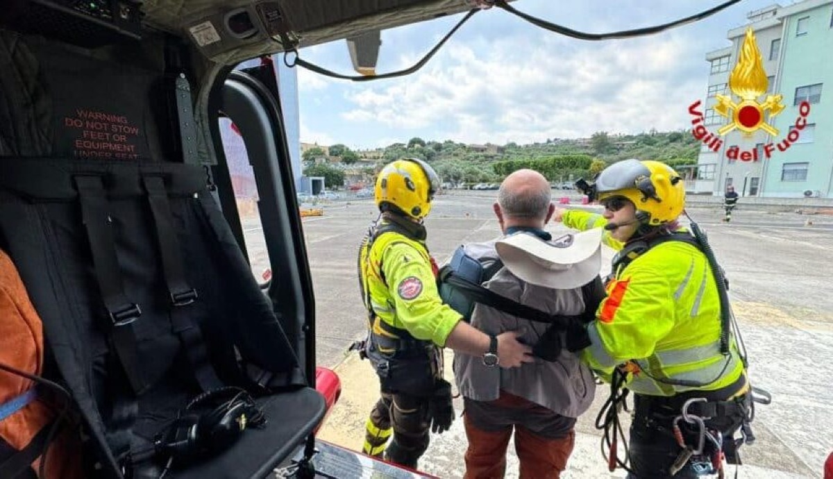 Escursionista infortunato sull'Etna: elisoccorso per 73enne -