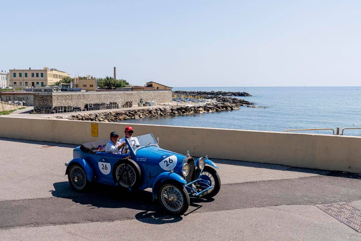 1000 miglia, rotta su Parma dopo accademia navale Livorno -