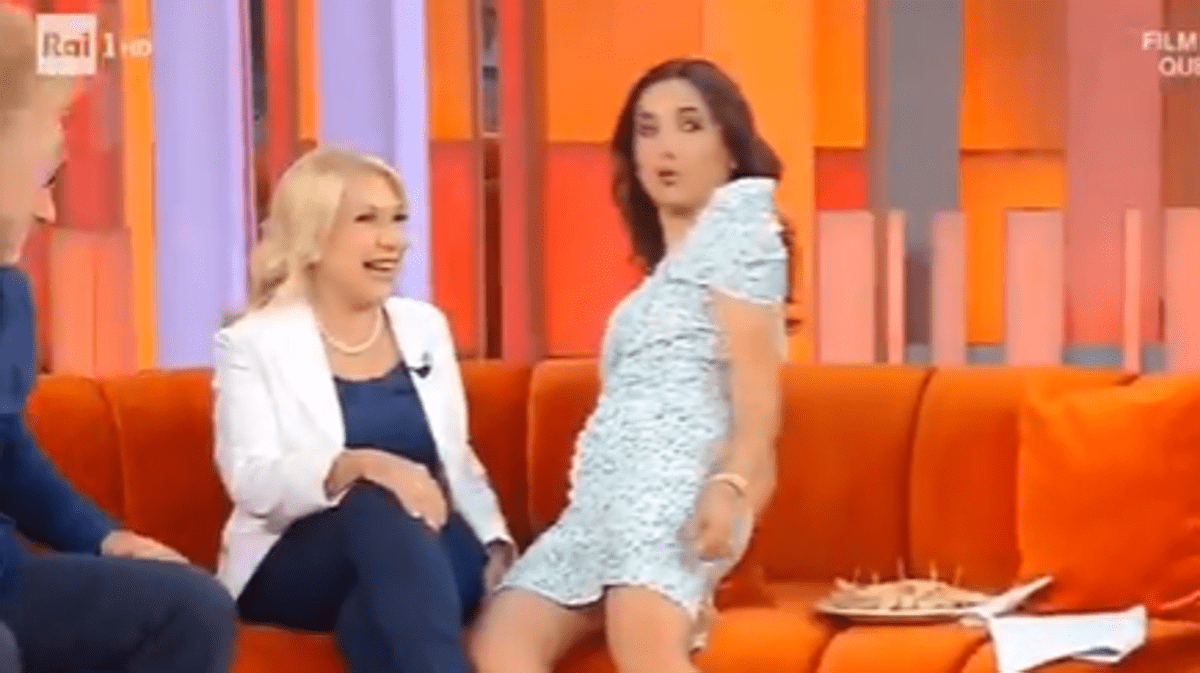 Caterina Balivo, incidente (sfiorato) con lo stuzzicadenti: il siparietto a La volta buona -