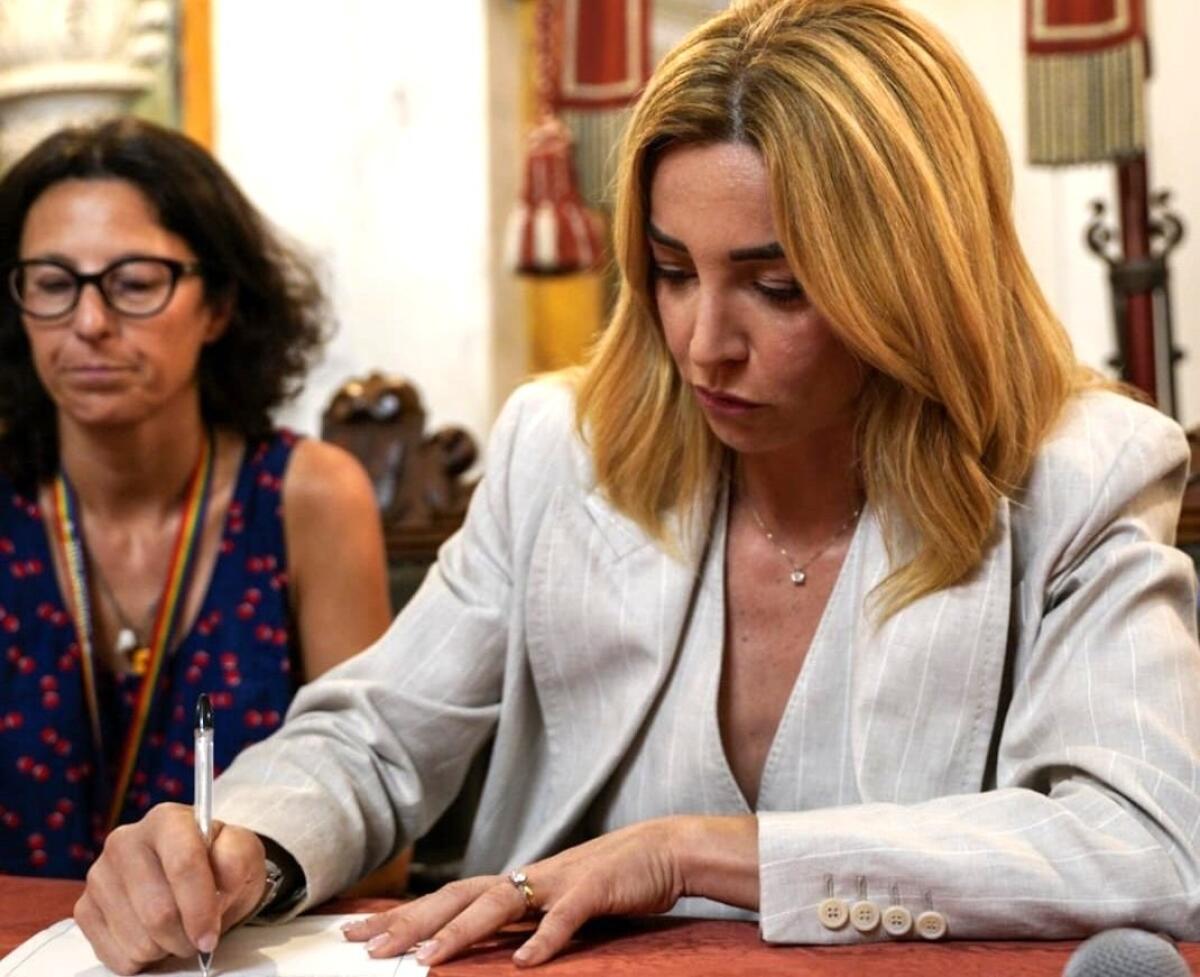 Genova celebra un traguardo storico | Doppia maternità: è realmente un passo avanti? - 