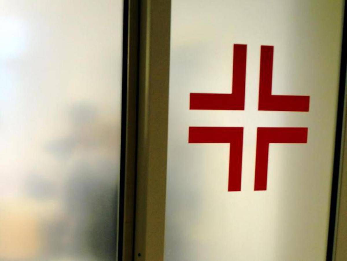 Genova, bimbo di 2 anni cade da finestra di un ristorante: ricoverato in codice rosso -