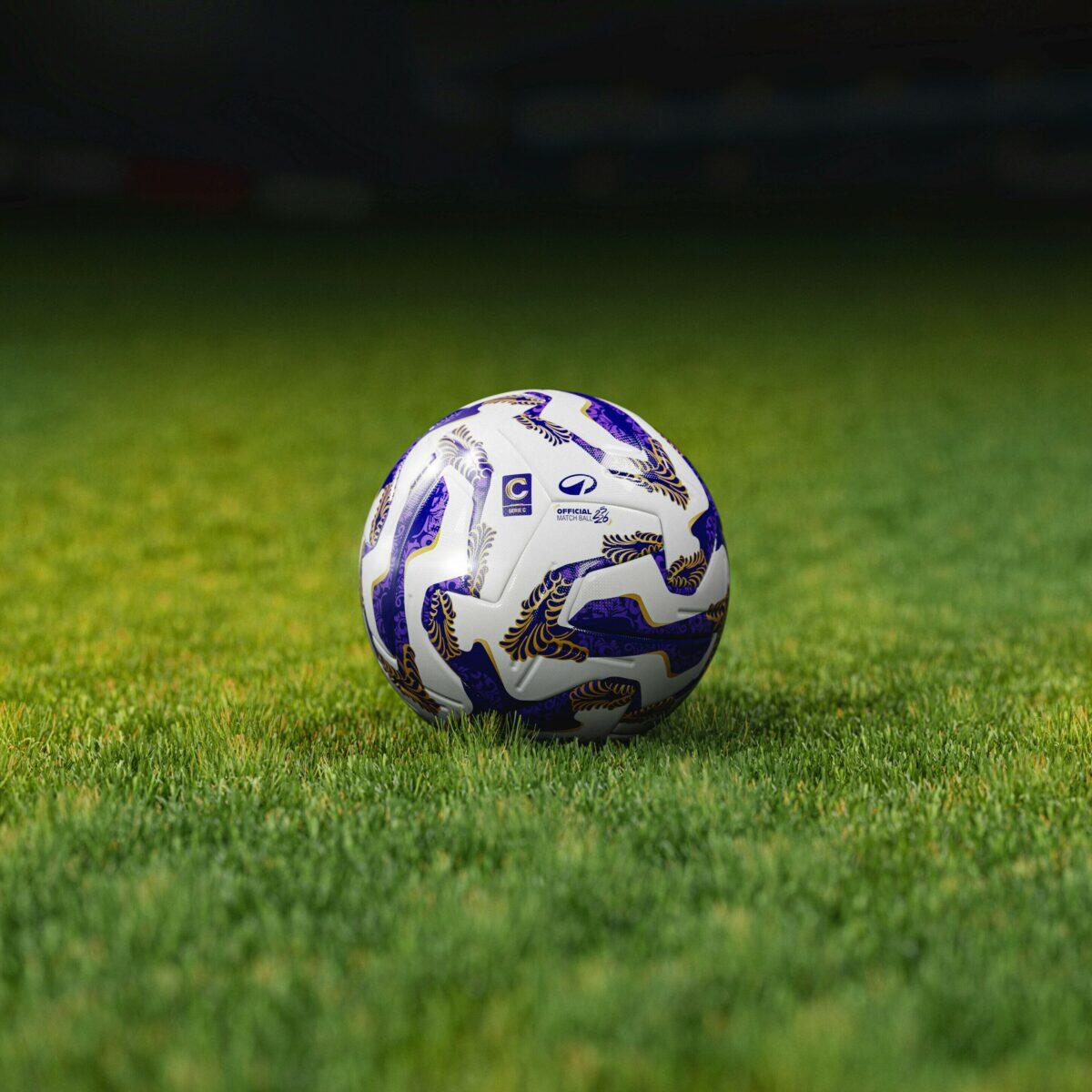 Nuovo pallone della Serie C svelato a Firenze | Il Calcio Catania sorprende con una stagione da sogno! - 