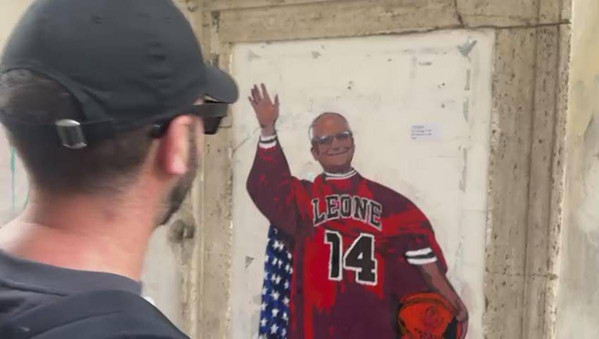 TvBoy: "Papa con maglia dei Chicago Bulls, ecco il mio omaggio un po' profano" - Video -