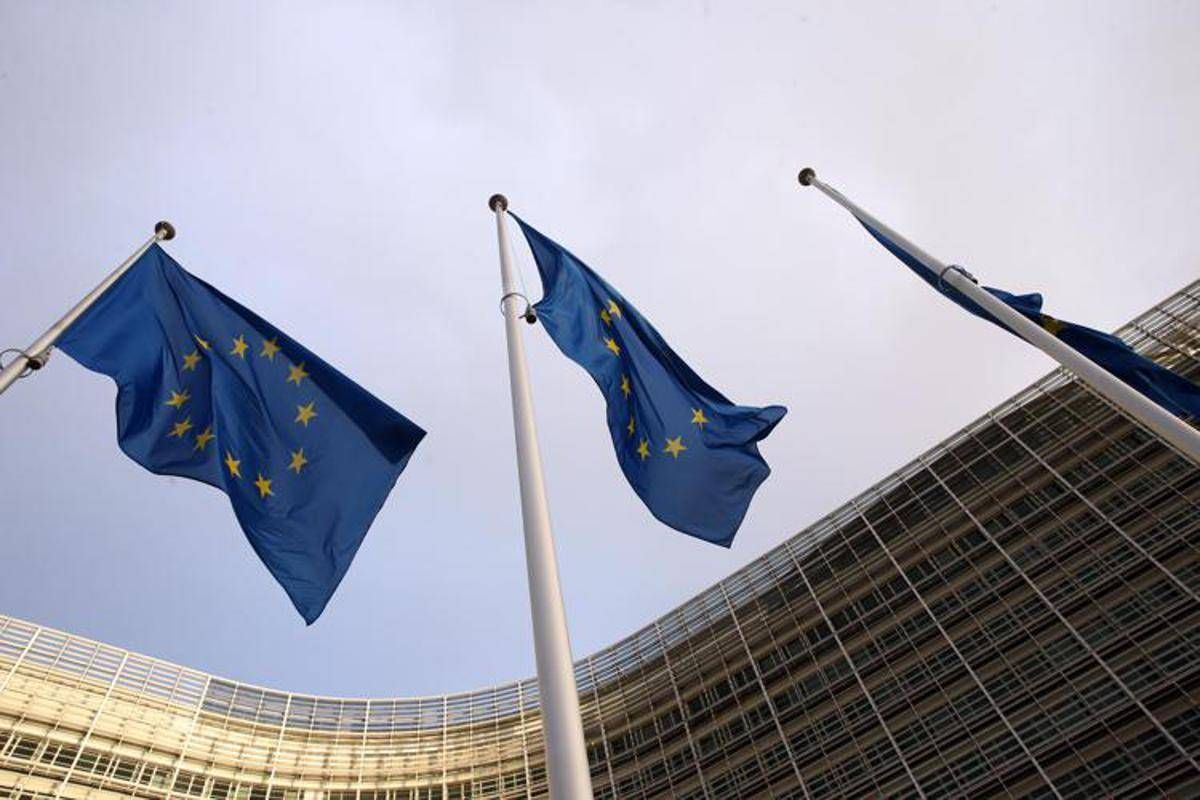 Conti pubblici, Ue: Italia rispetta procedura per deficit -