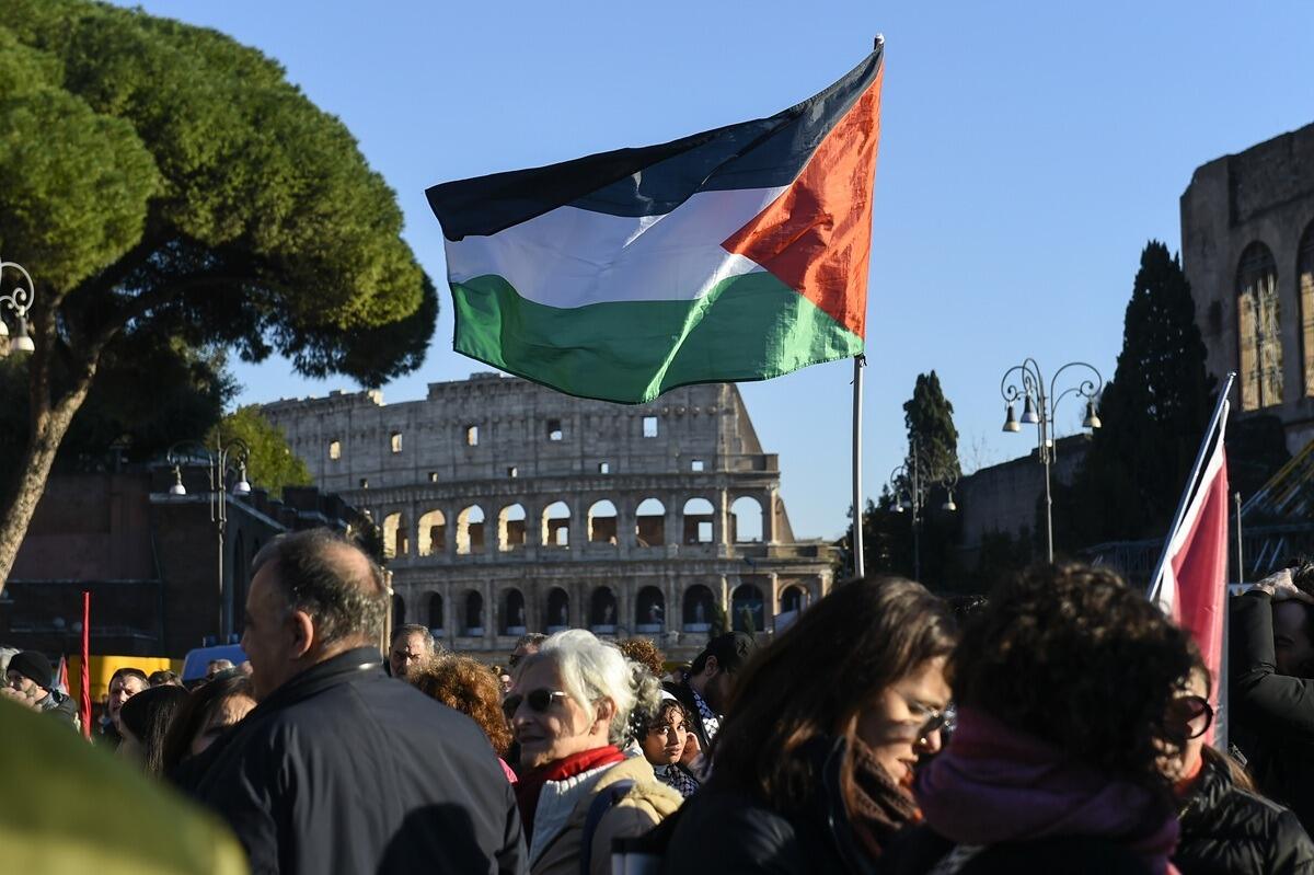 50mila in piazza per Gaza | L'Italia sfida il silenzio dell'Europa! - 