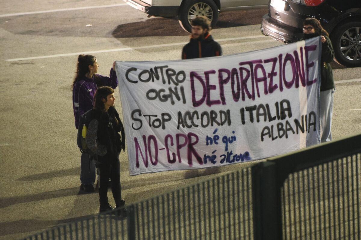 Rimpatri in segreto dall'Albania | L'Italia sfida le norme Ue e crea il caos! -
