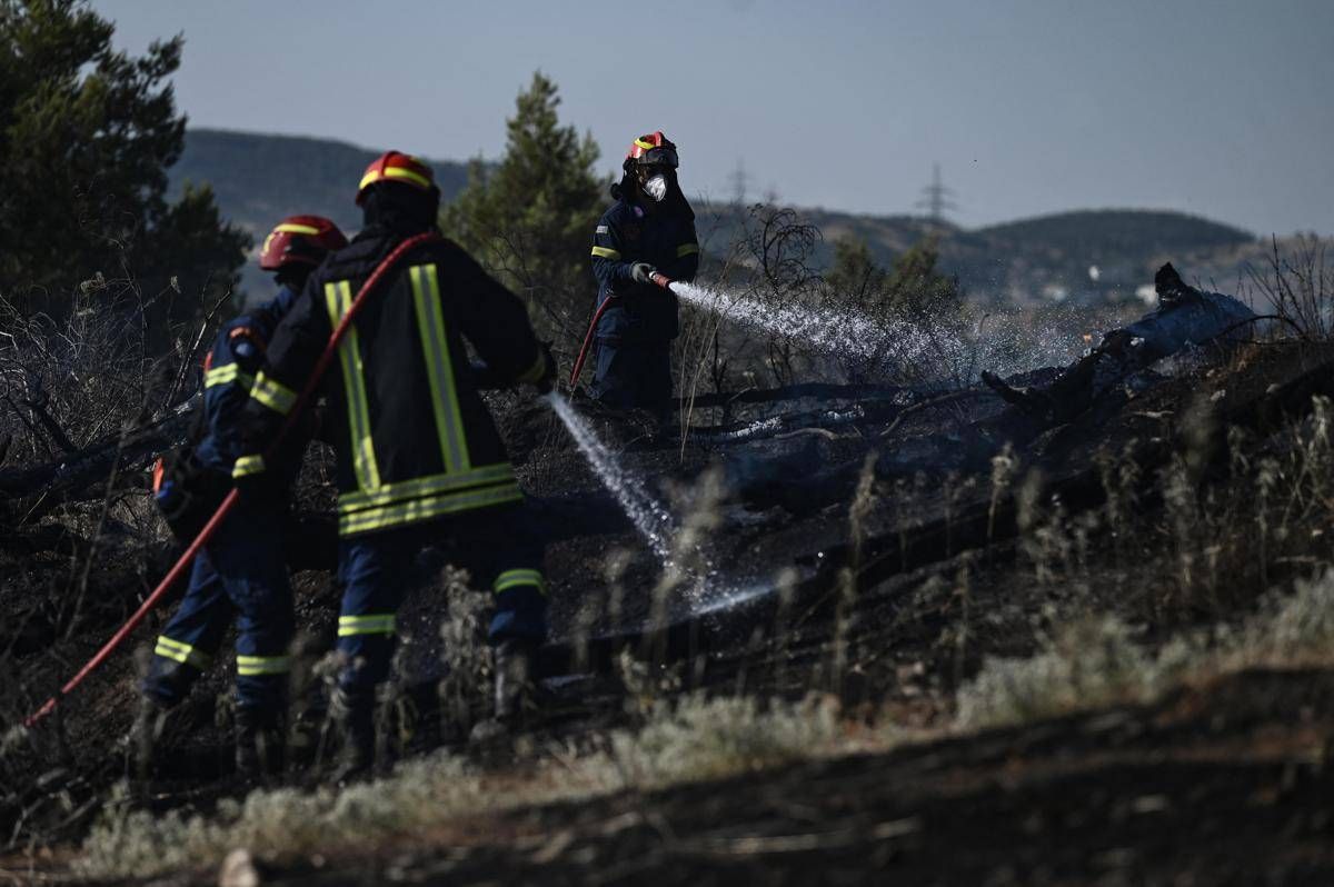 Grecia, maxi incendio a Chio: evacuati 19 insediamenti - 