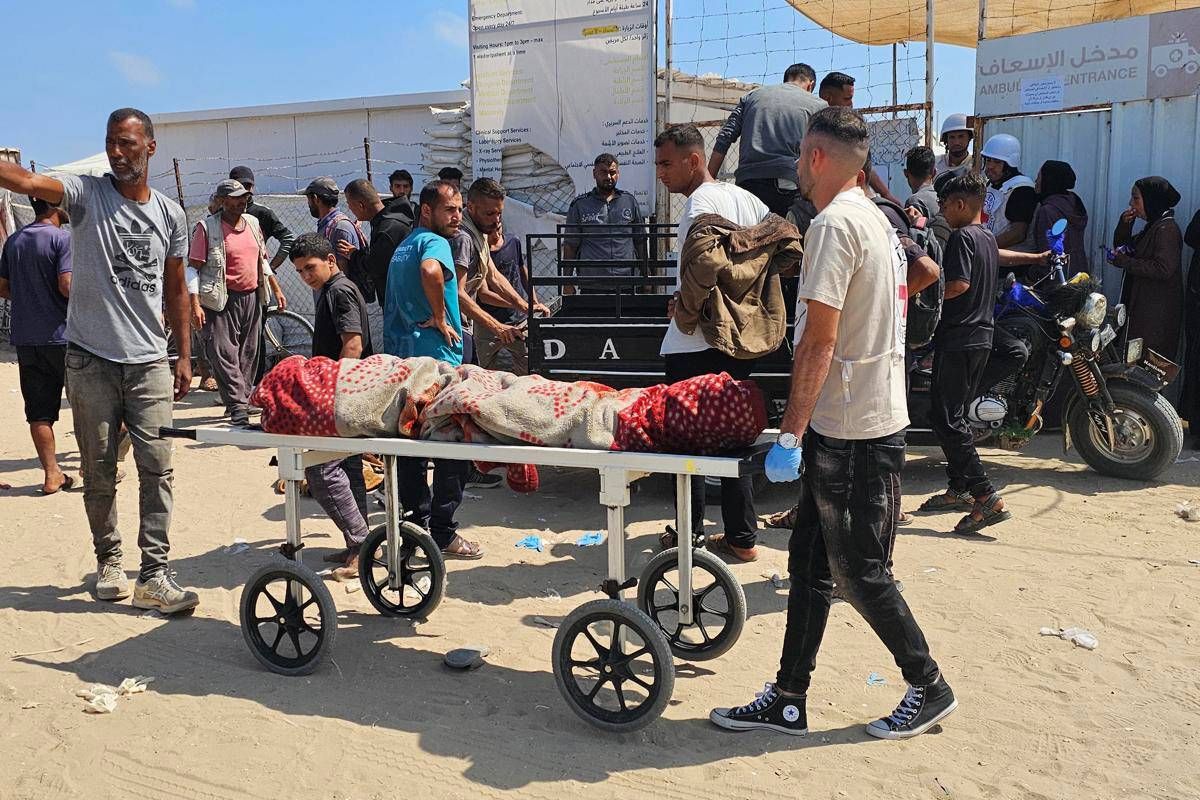 Gaza, "45 palestinesi in attesa di aiuti uccisi da Israele a Khan Younis" -