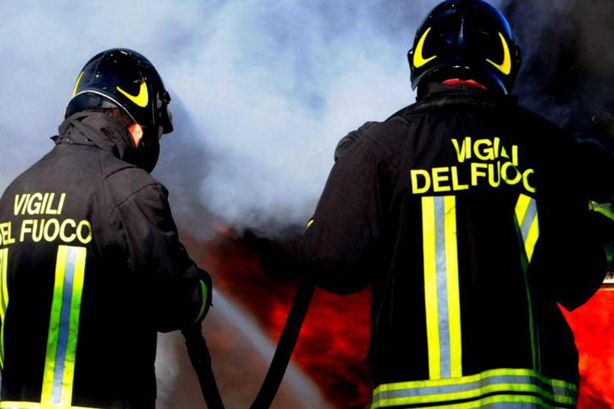 Milano, fiamme nel laboratorio del Politecnico: "Rischio esplosione" - 