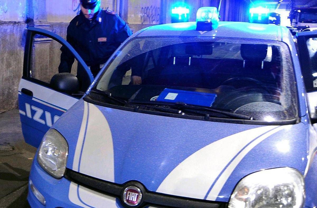 Milano, ragazzini rapinati e insultati con frasi antisemite fuori da sinagoga -