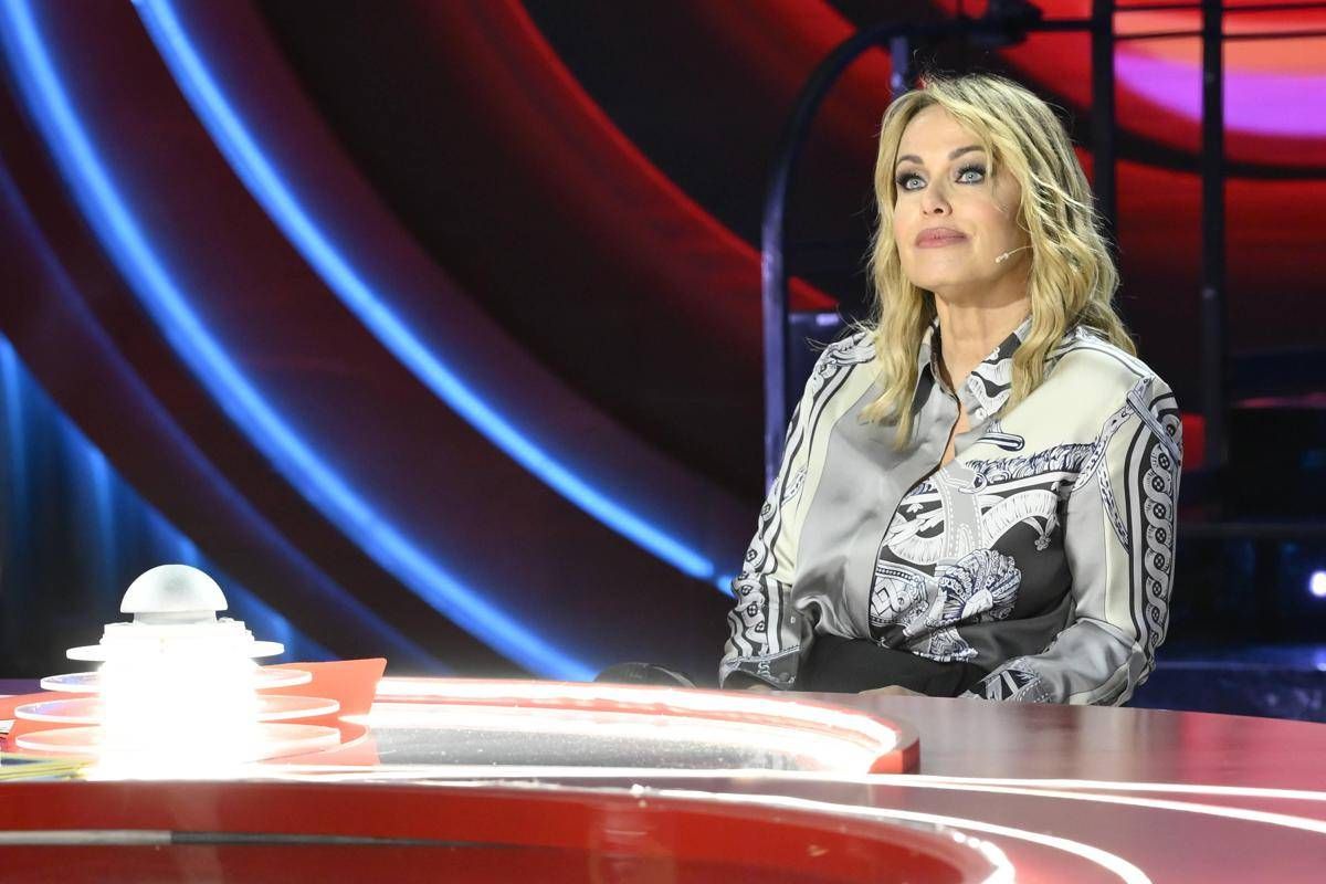Sonia Bruganelli: "Bonolis? Separazione necessaria, con lui ero infelice" -