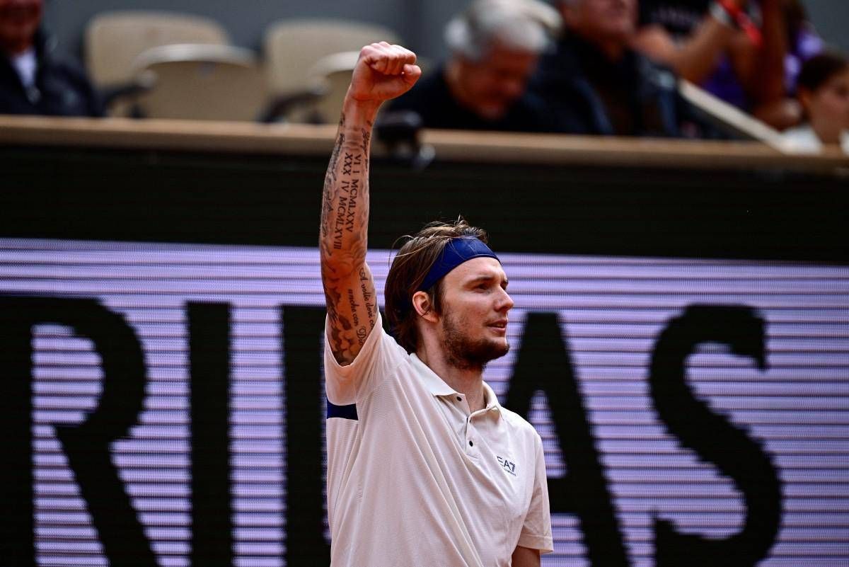 Bublik come Lehecka e Ruud, vince un game con Sinner ed esulta - 