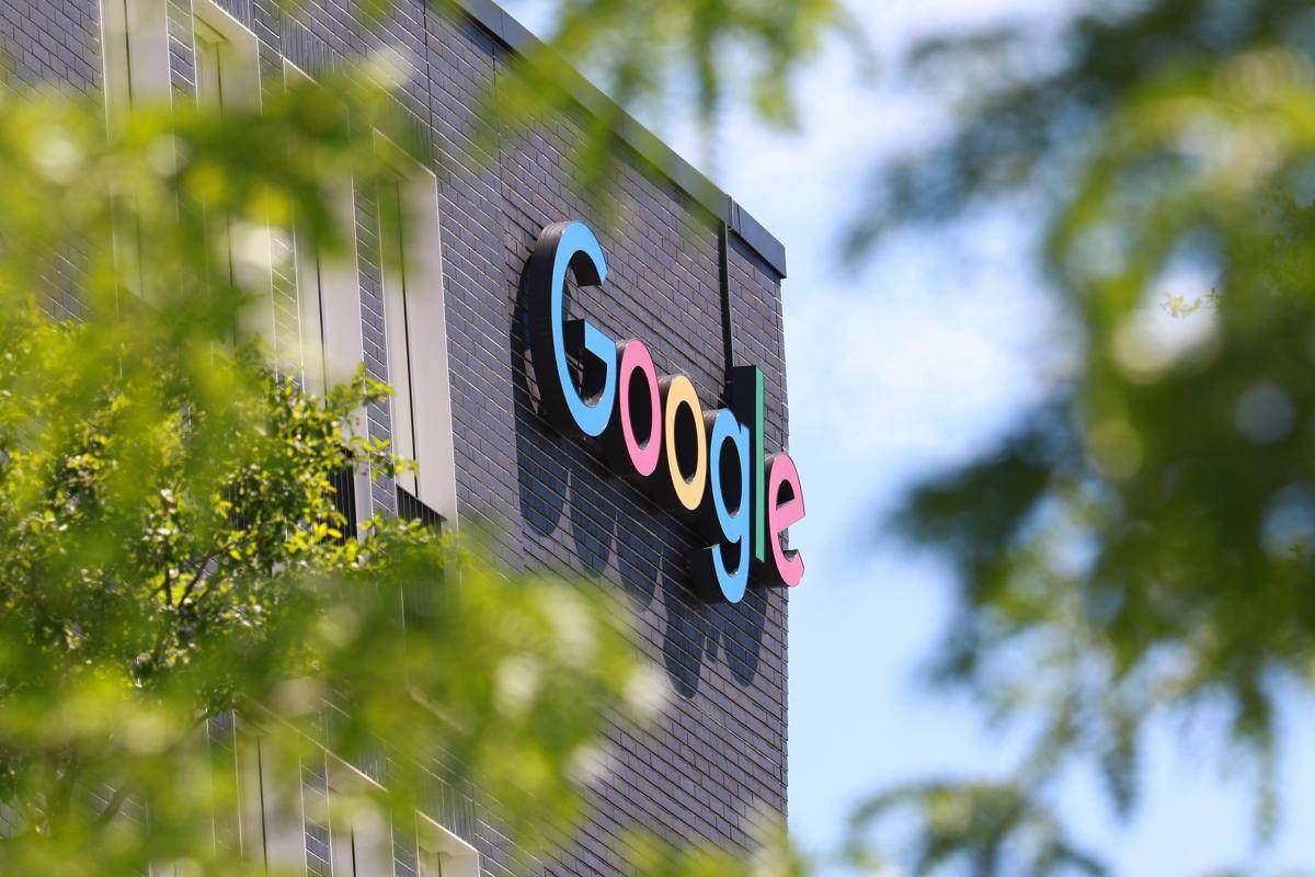 Google rischia multa da 4 miliardi, la richiesta dell'avvocato generale alla corte Ue -