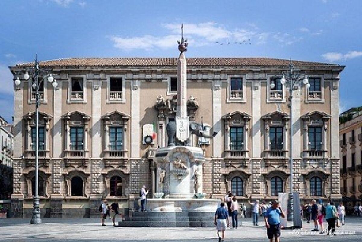 Il Comune di Catania riceve un'importante visita governativa | Scopri cosa potrebbe cambiare per il quartiere di San Cristoforo! -