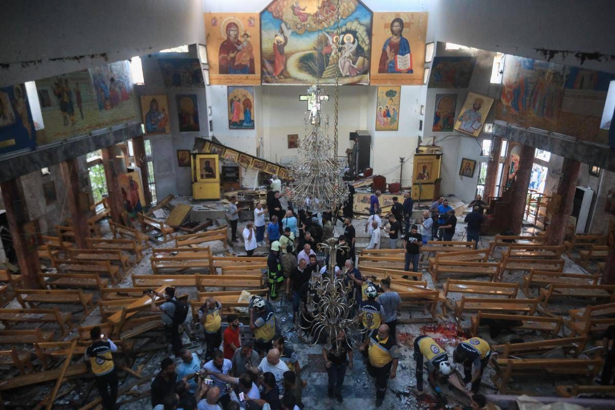 Siria, attacco Isis in una chiesa a Damasco: 20 morti e oltre 50 feriti - 