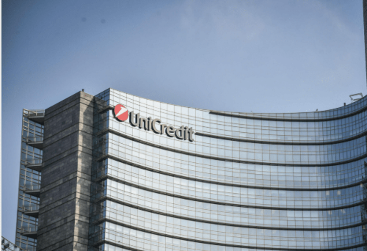 Unicredit-Bpm, via libera Ue all'operazione: si alla fusione con cessione di 209 sportelli - 