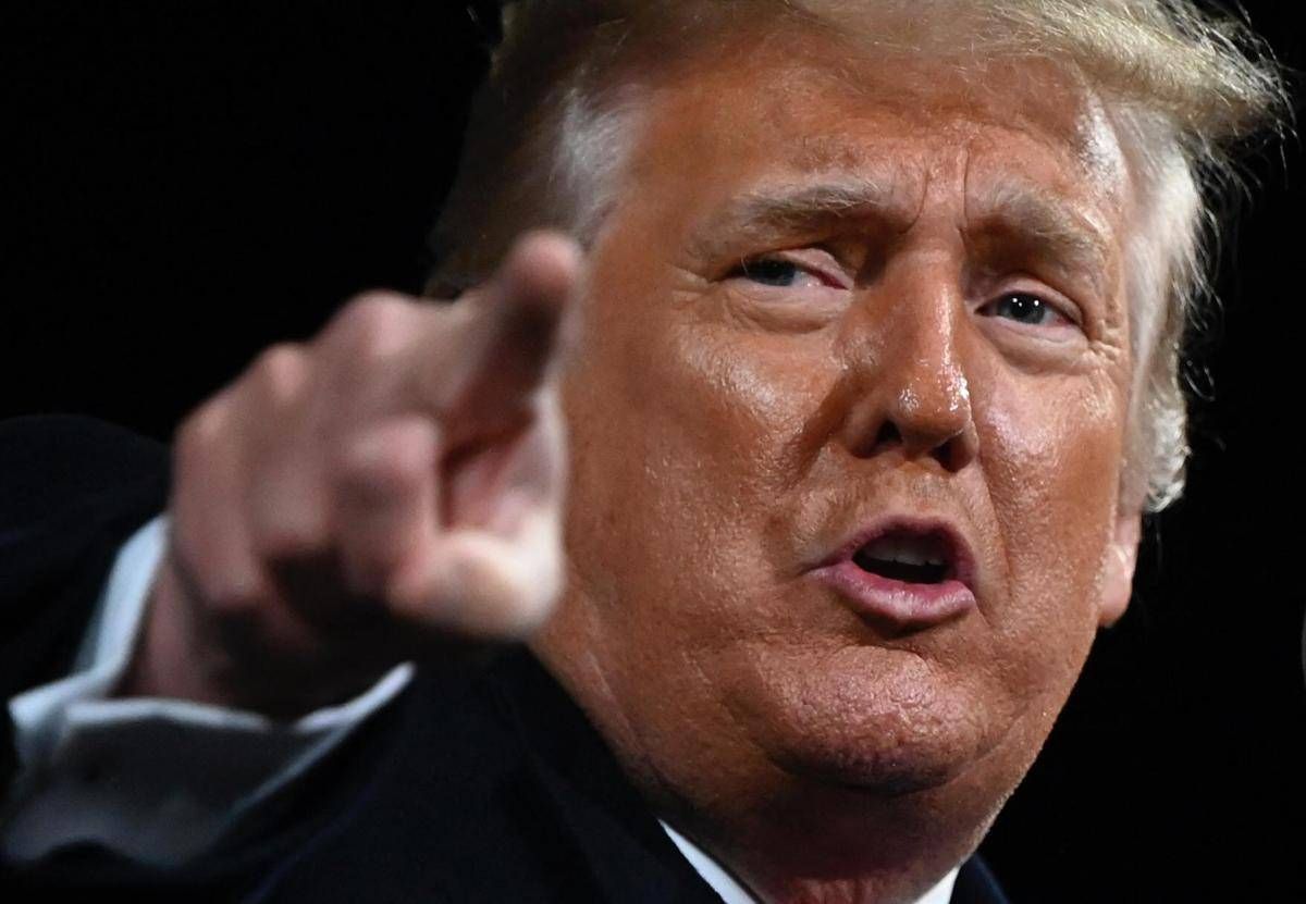 Trump vieta studenti stranieri a Harvard e minaccia la Columbia University -
