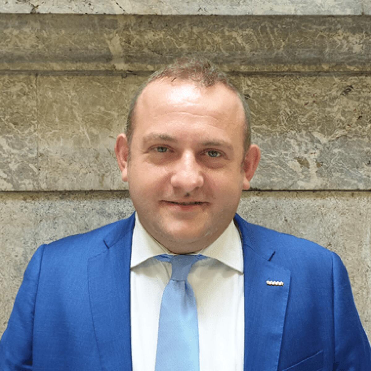 Palermo svela 5 milioni di euro di crediti non recuperati | La verità sul conflitto d'interessi del presidente RAP! -
