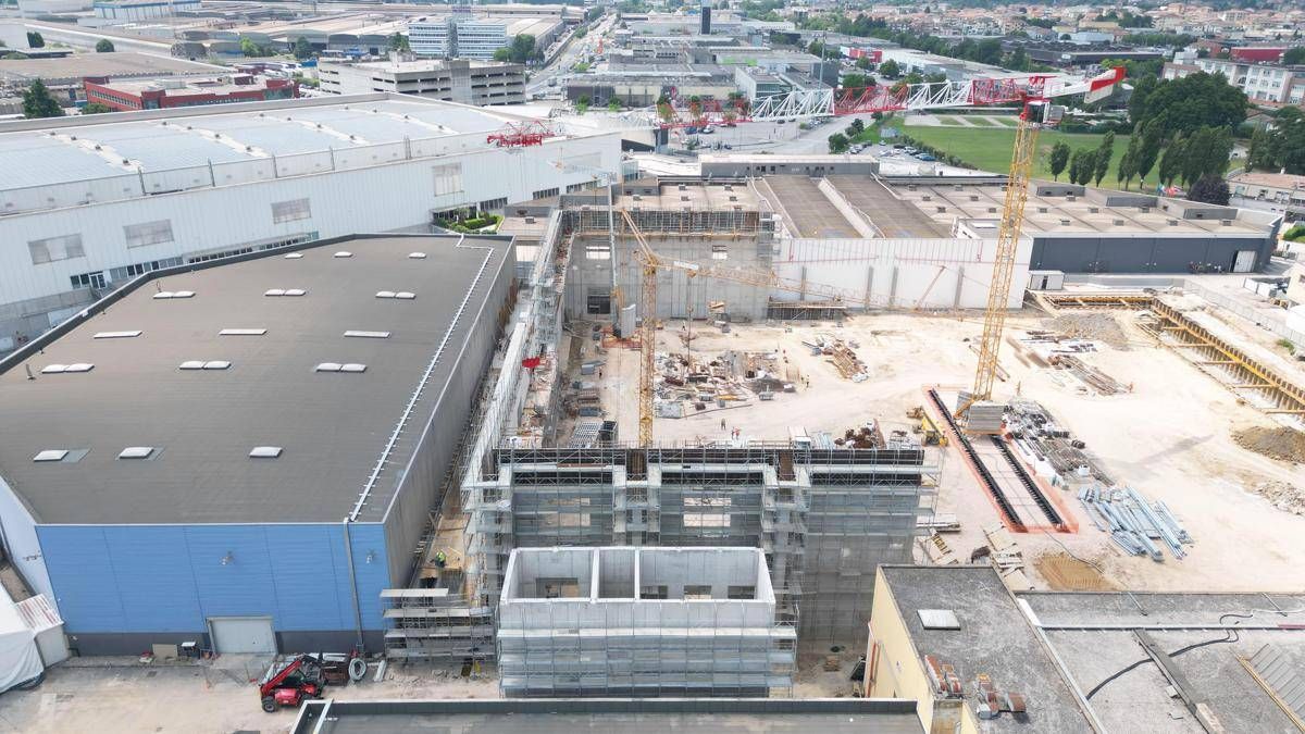 Fiere, Ieg: a Vicenza le prime mura perimetrali del nuovo padiglione -