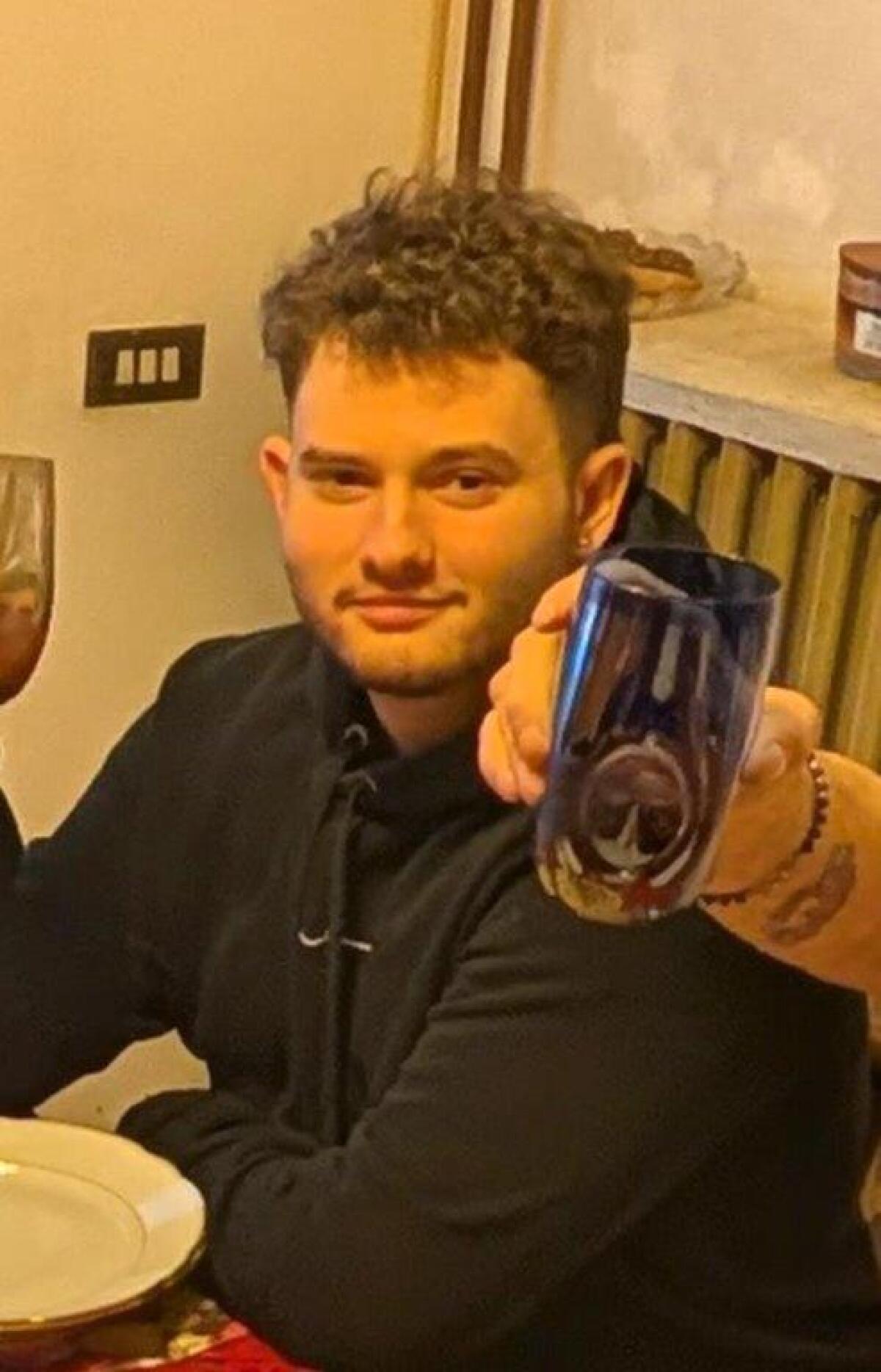 Ragazzo scomparso a Firenze | Le ricerche rivelano dettagli inquietanti! - 