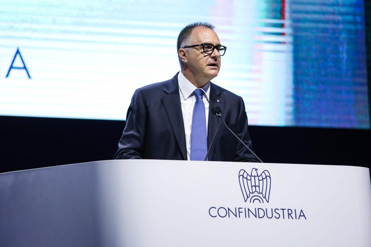 Incontro storico tra Confindustria e sindacati | Quali segreti si nascondono dietro l'ottimismo di Orsini? - 
