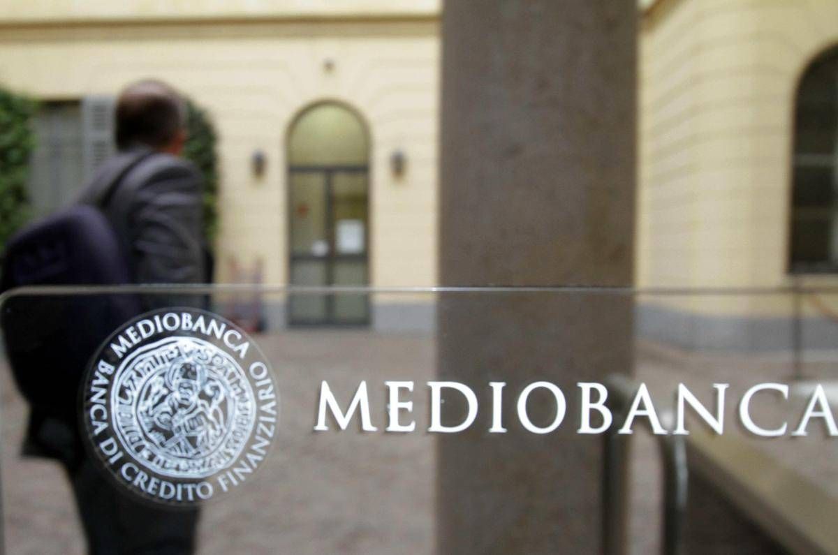 Mediobanca, agli azionisti 4,9 miliardi in tre anni - 