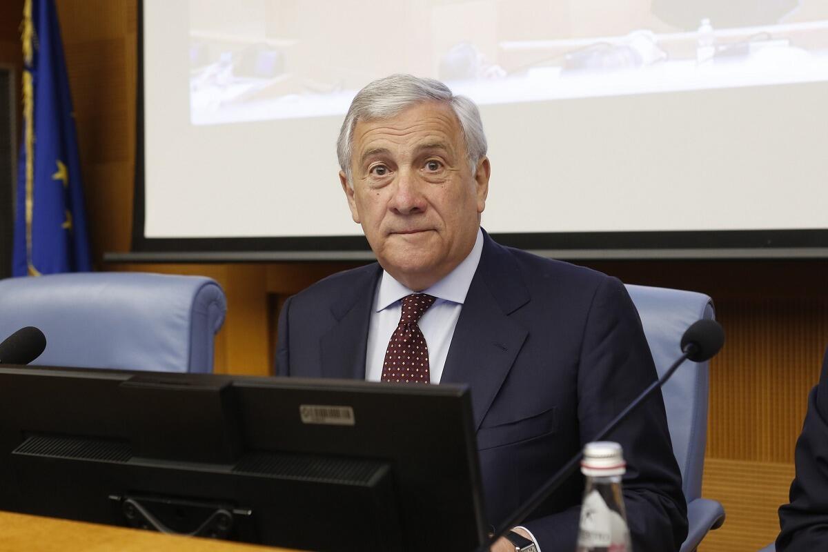 Tajani discute con l'Iran | Un dialogo che può cambiare il futuro del commercio mondiale? - 