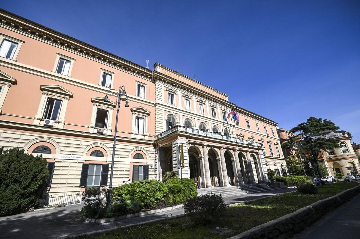 Donna di 46 anni muore in clinica per liposuzione | Ma chi ha davvero sbagliato? -