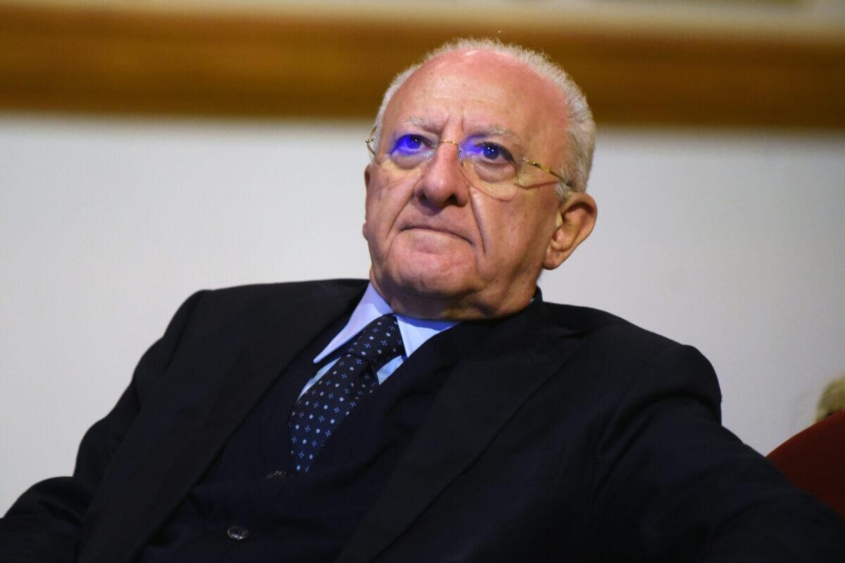De Luca lancia un allerta: il rinvio delle elezioni potrebbe salvare progetti cruciali! | Fedriga dovrà prendere una decisione difficile? -
