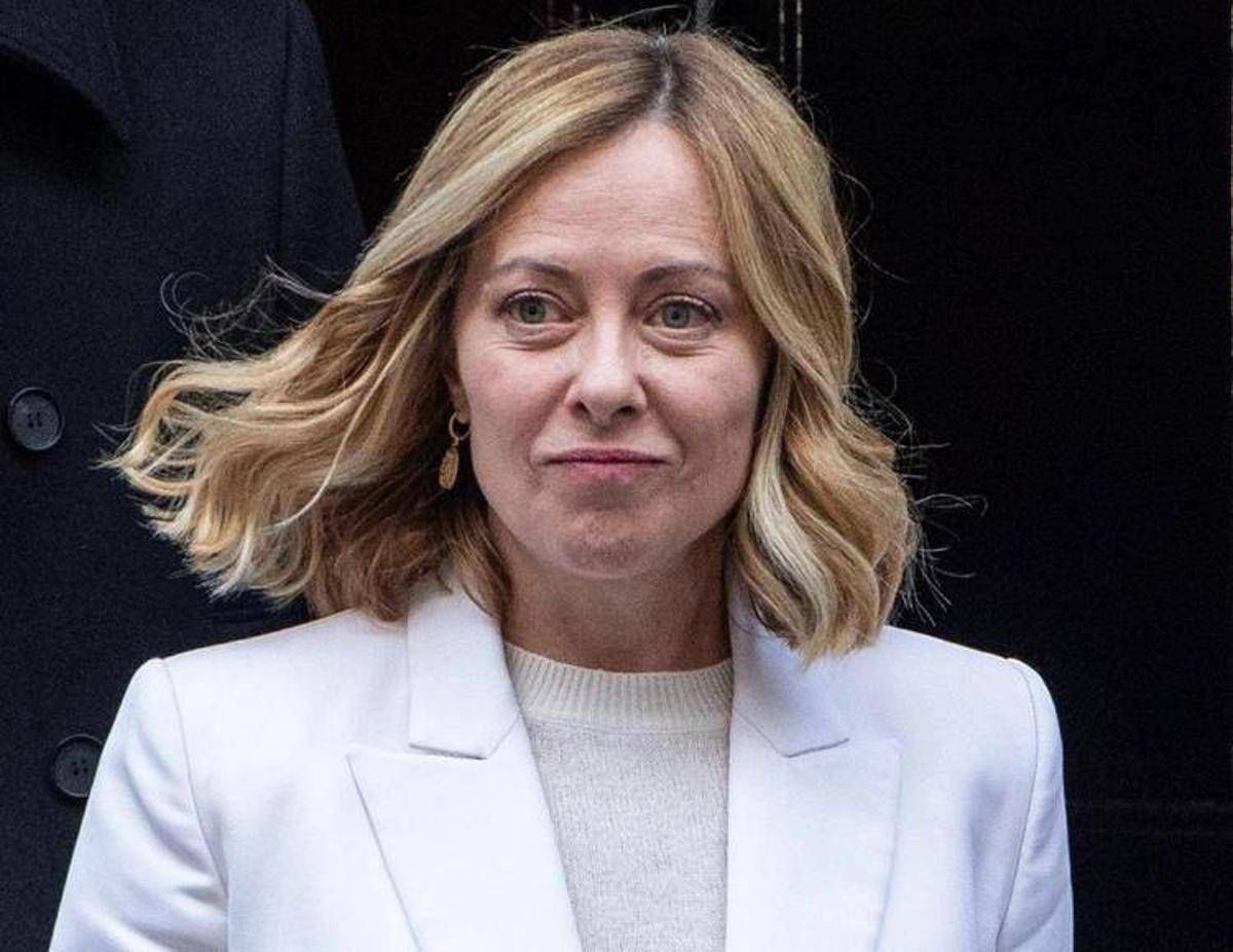Migranti, Meloni: "Governo continuerà a combattere illegalità" -