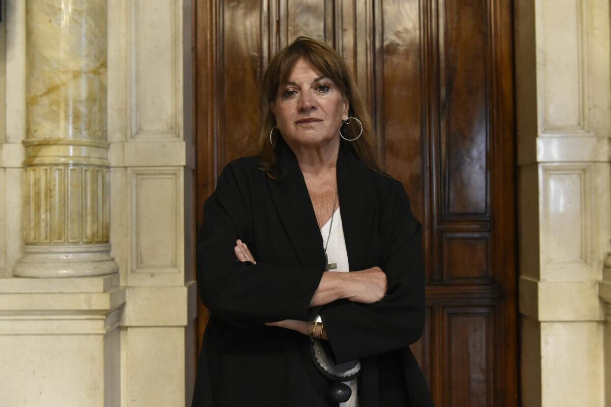 Bimba di Monteverde in pericolo? | La tutrice chiede un'irruzione choc! - 