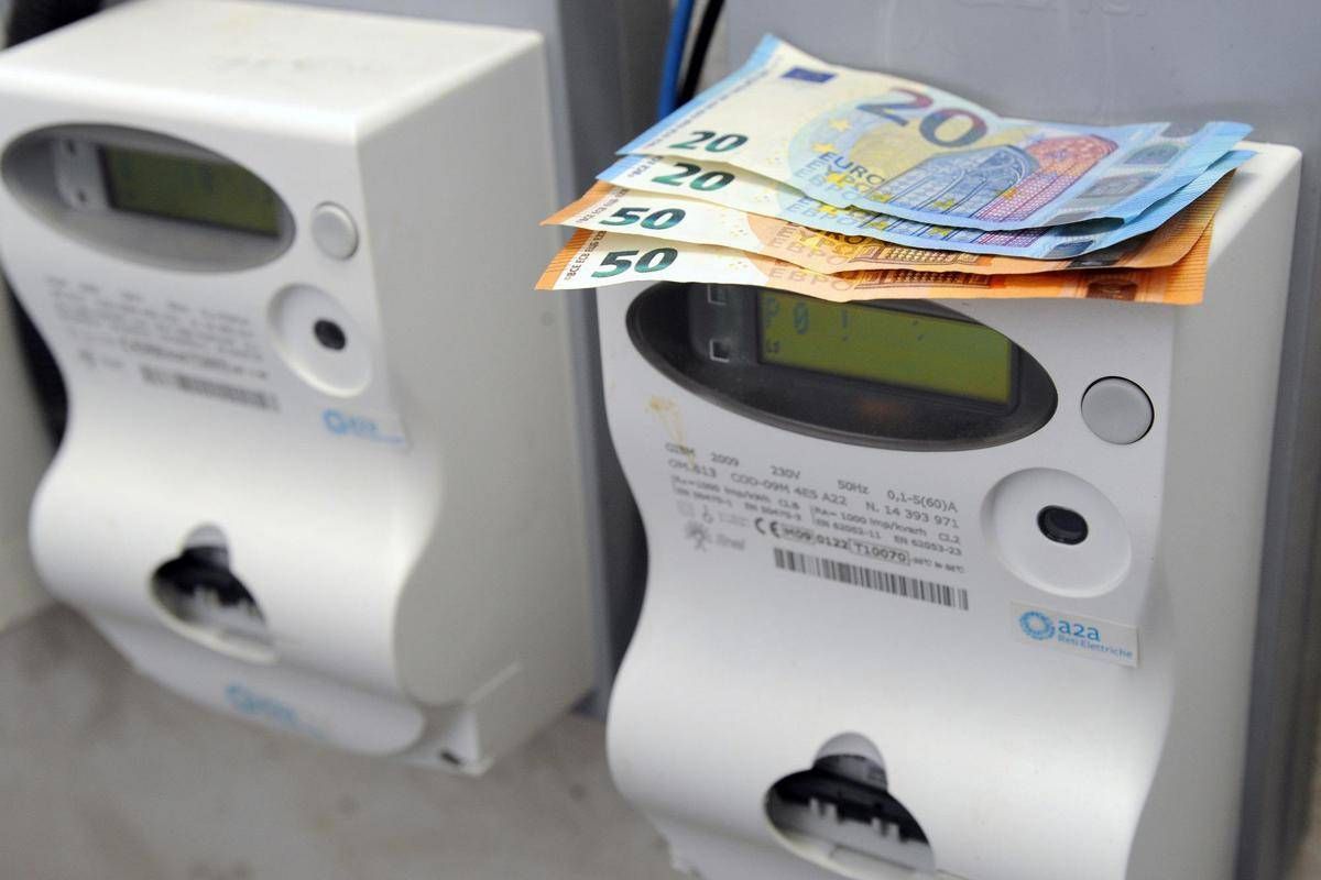 Bollette, Arera: componente Italia oneri, imposte e tasse elevata, +134% su Francia -