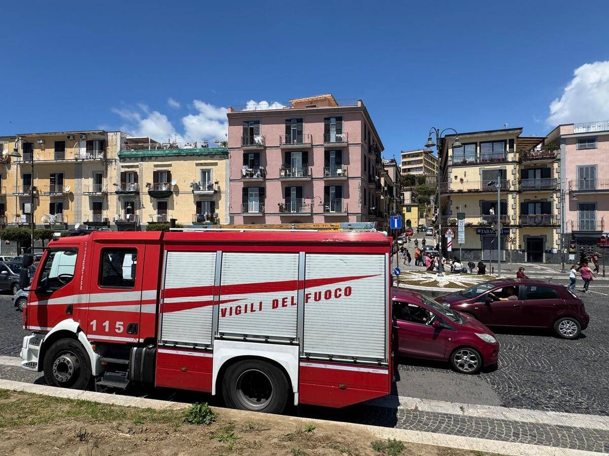 Forte terremoto di magnitudo 4.6 ai Campi Flegrei, avvertito in tutta la provincia di Napoli -