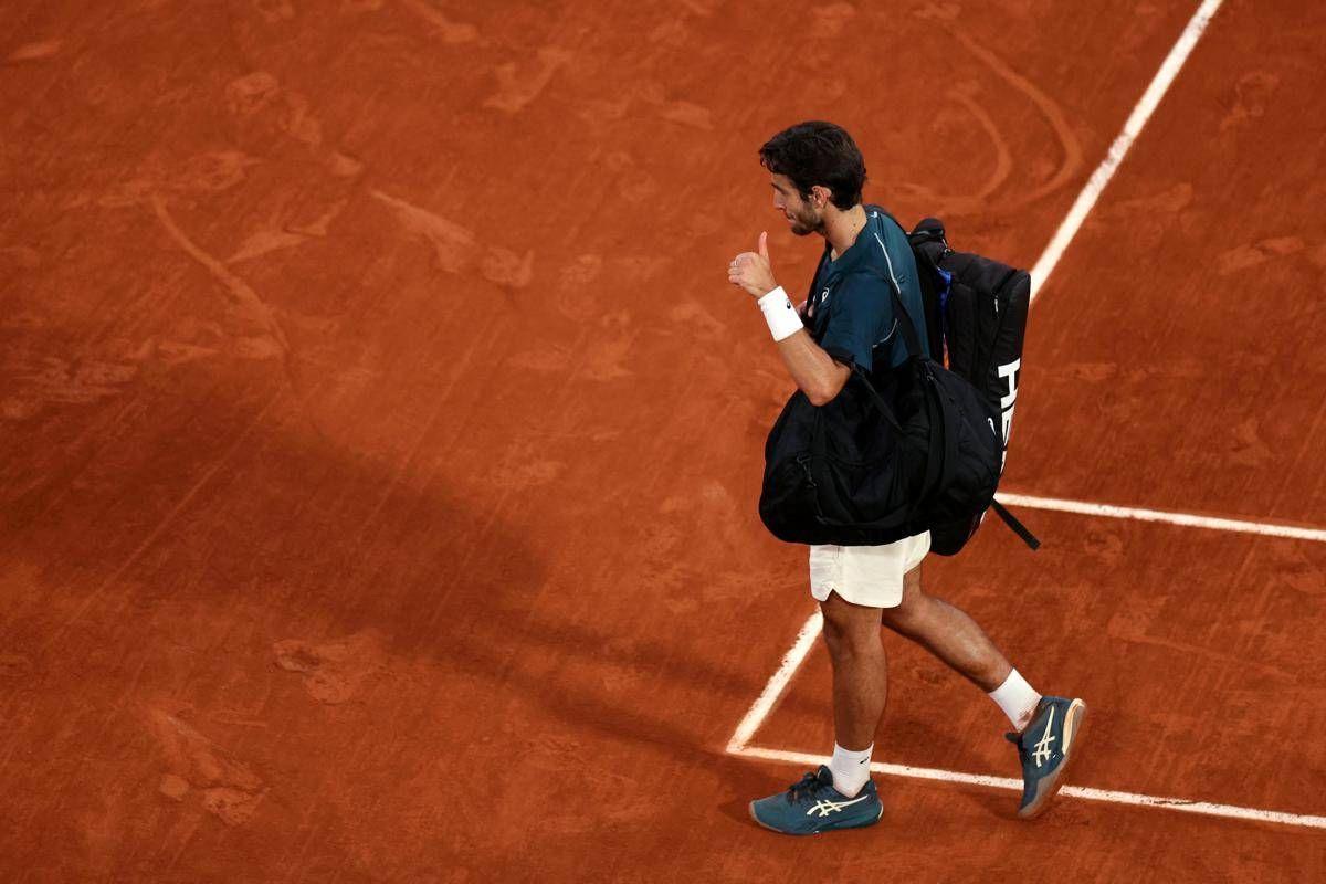 Musetti, infortunio e ritiro in semifinale Roland Garros: cosa è successo -