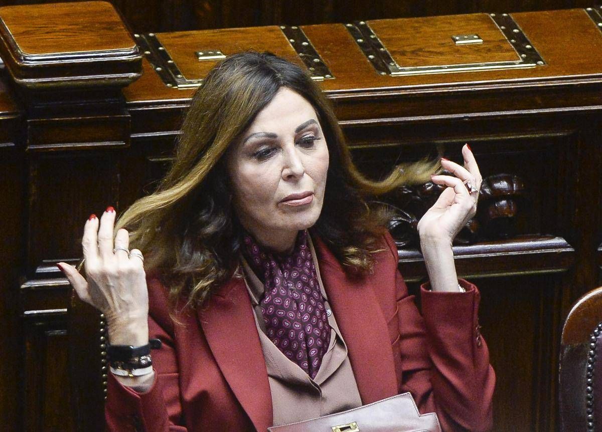 Santanchè denunciata da socio per diffamazione, ministra a processo -