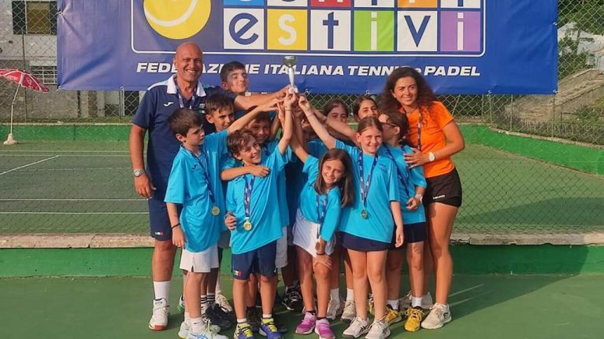 Messina sul podio con gli under 10 | Il segreto di una squadra che sfida il virus e la storia! - 