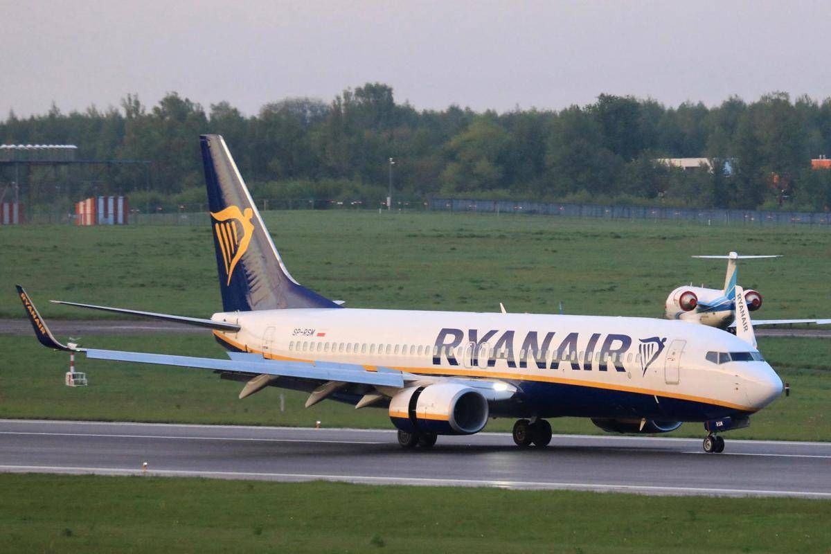 Forte turbolenza su volo Berlino-Milano, 9 feriti e atterraggio di emergenza - 