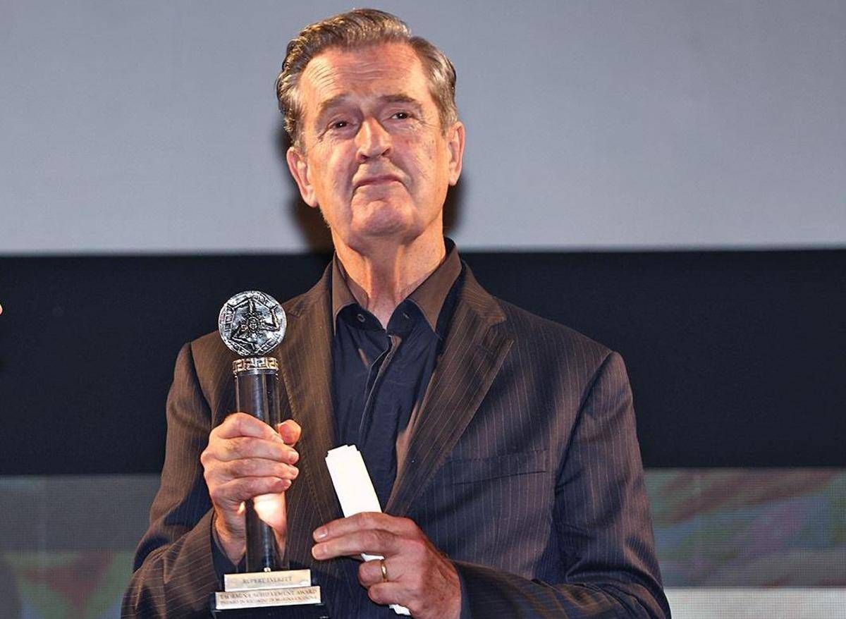 Emily in Paris 5, Rupert Everett: "Non ci sarò, sono stato fatto fuori" - 