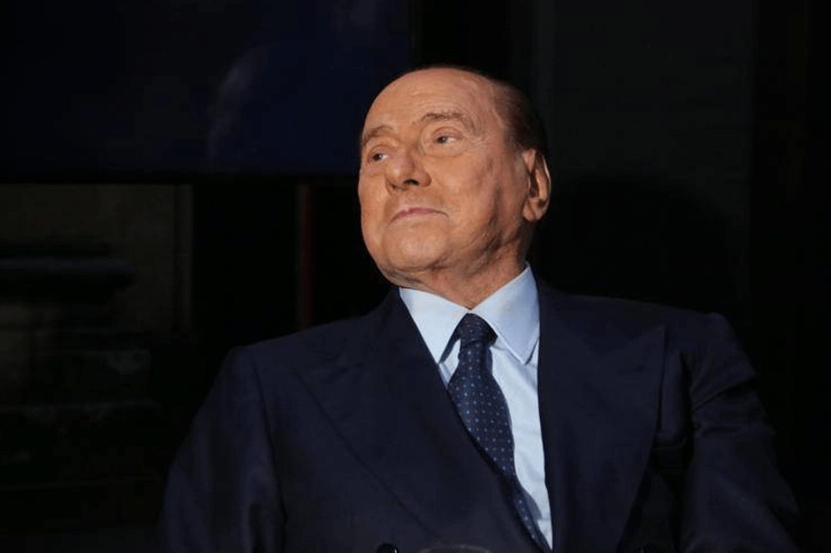 Berlusconi, stasera lo speciale: 2 anni senza Silvio, Mediaset lo ricorda così - 