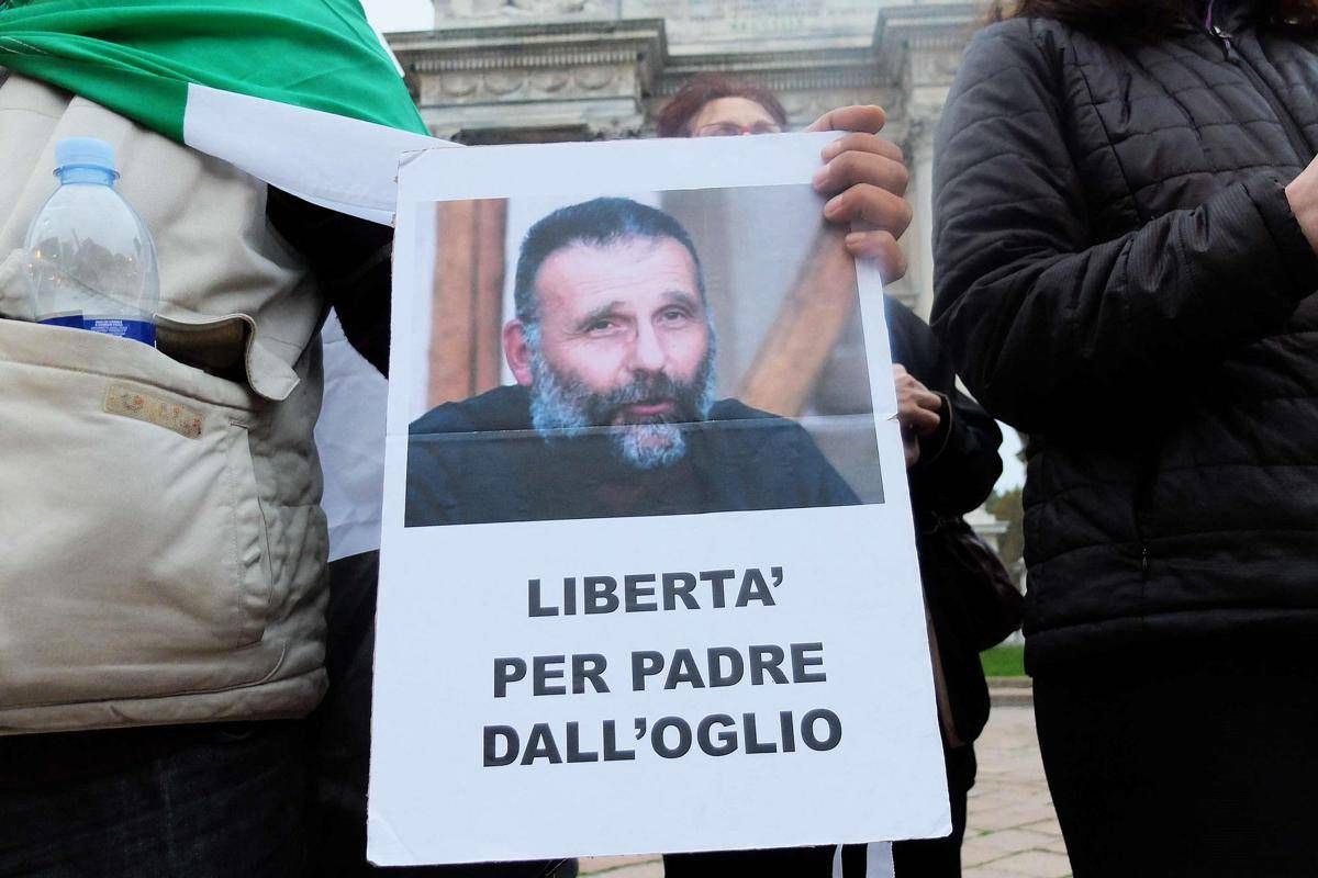 "Trovato il corpo di padre Dall'Oglio", ma vescovo Aleppo e sorella smentiscono - 