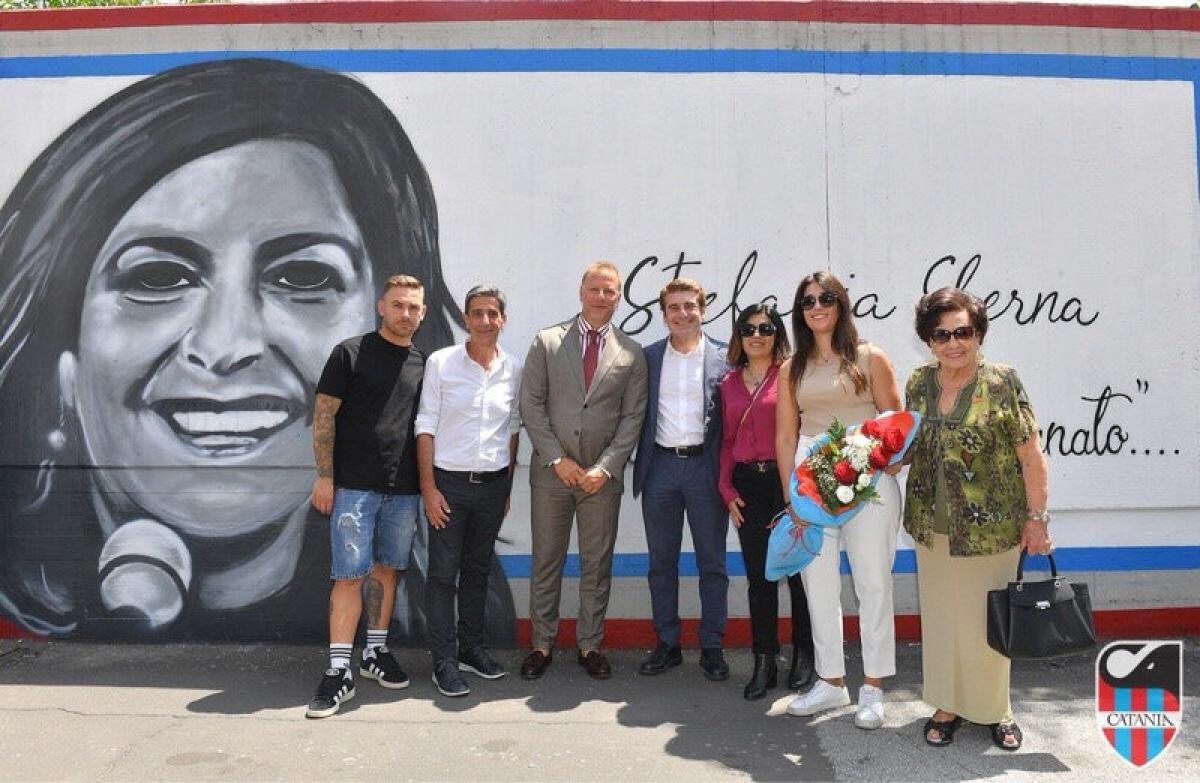 Murale dedicato a Stefania Sberna | Il Calcio Catania onora una leggenda dimenticata? - 