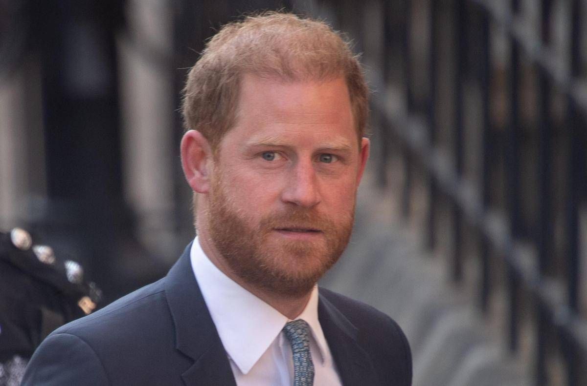 Harry e il ramoscello al padre Carlo per gli Invictus Games 2027 - 