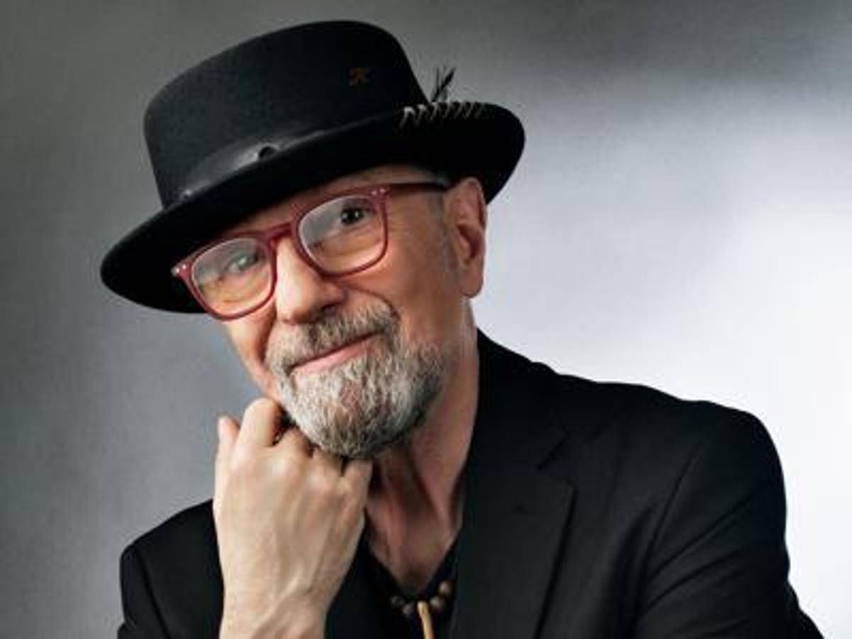 Sergio Caputo: "Incontro Italia-Francia? Auguro a Macron di non prendere sberla anche da Meloni" -