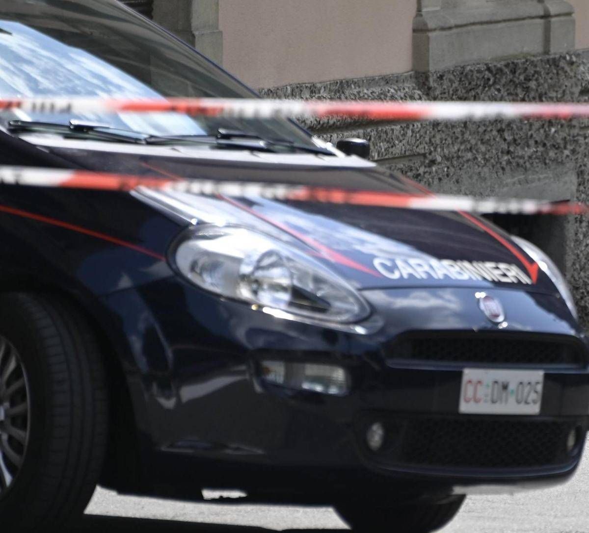 Napoli, uccidono il padre e nascondono il cadavere: fermati due fratelli -