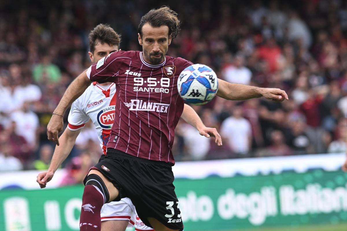 Salernitana, intossicazione alimentare dopo playout con Samp: cosa è successo -