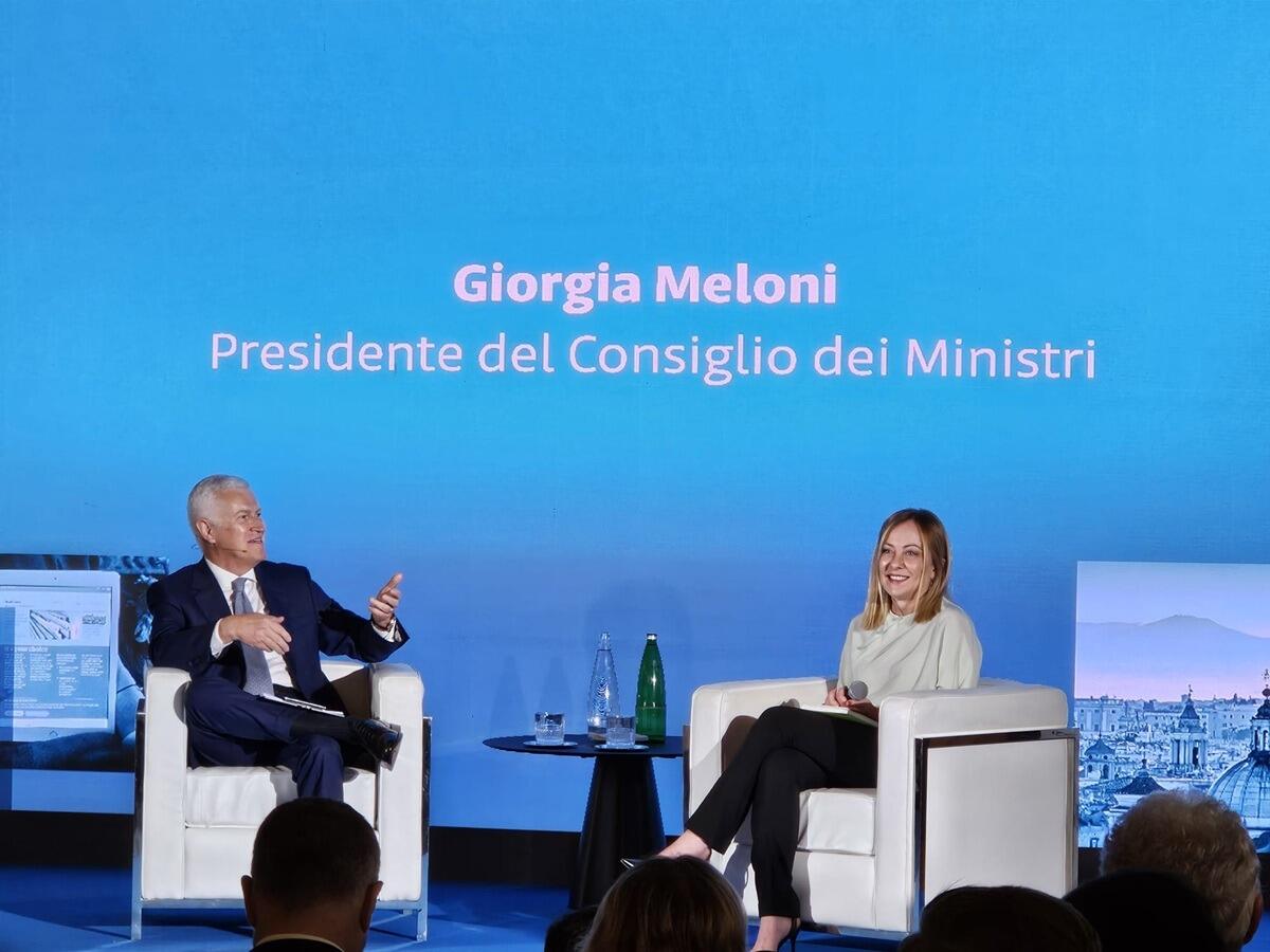 Meloni rifiuta il referendum sulla cittadinanza | La sinistra spende milioni per un nemico inesistente? -