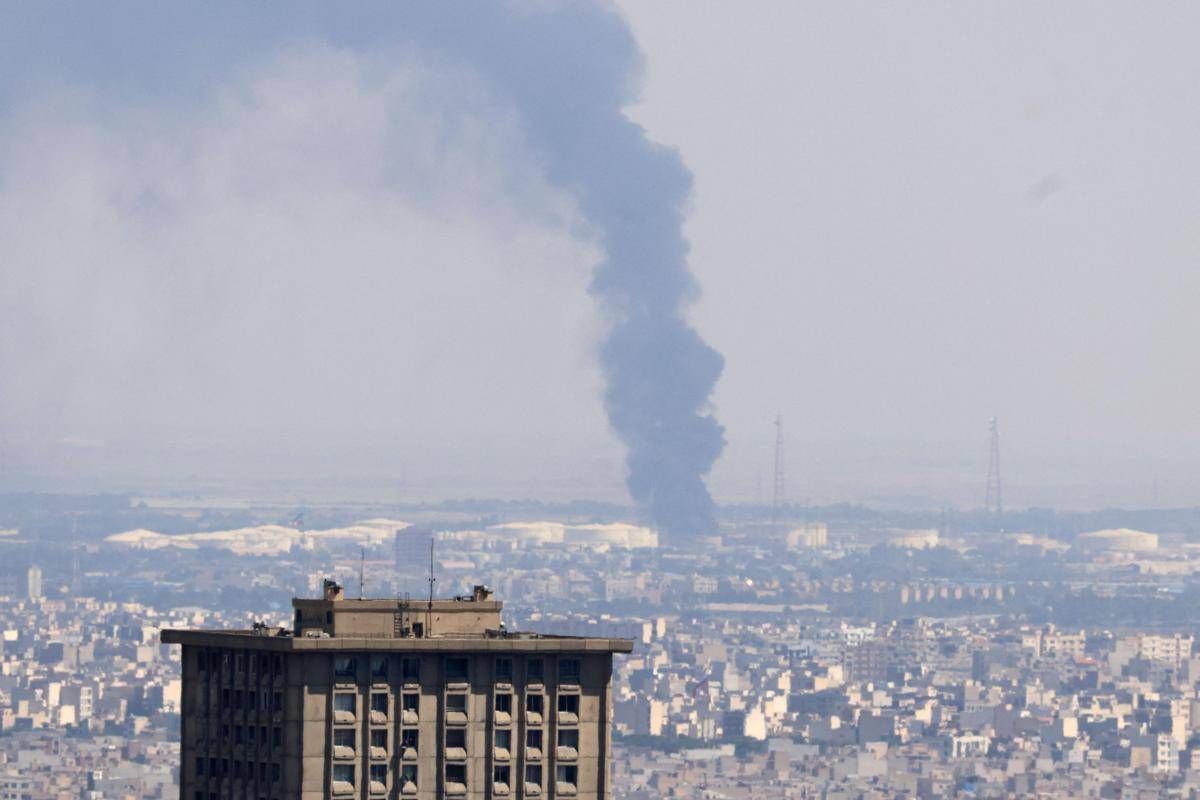 Iran, Israele colpisce sito nucleare Natanz: "Altri 10 obiettivi nel mirino" -
